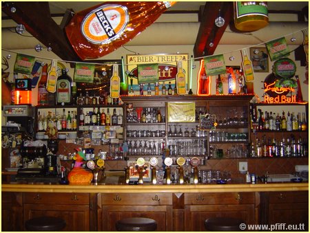 PFIFF Pics Bar und Mautzy_01.JPG