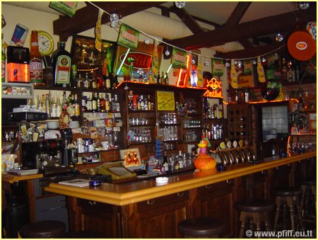 PFIFF Pics Bar und Mautzy_02.JPG