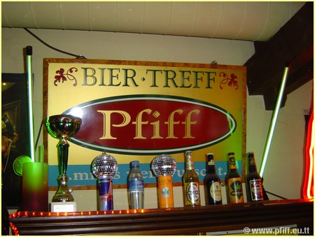 PFIFF Pics Bar und Mautzy_09.JPG
