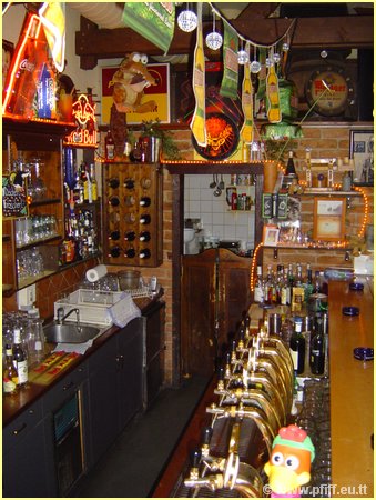 PFIFF Pics Bar und Mautzy_12.JPG