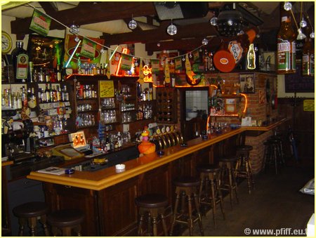 PFIFF Pics Bar und Mautzy_13.JPG