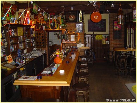 PFIFF Pics Bar und Mautzy_14.JPG