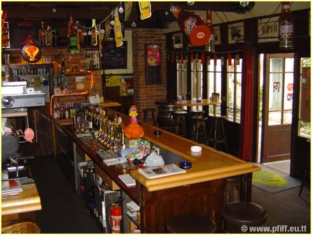 PFIFF Pics Bar und Mautzy_15.JPG